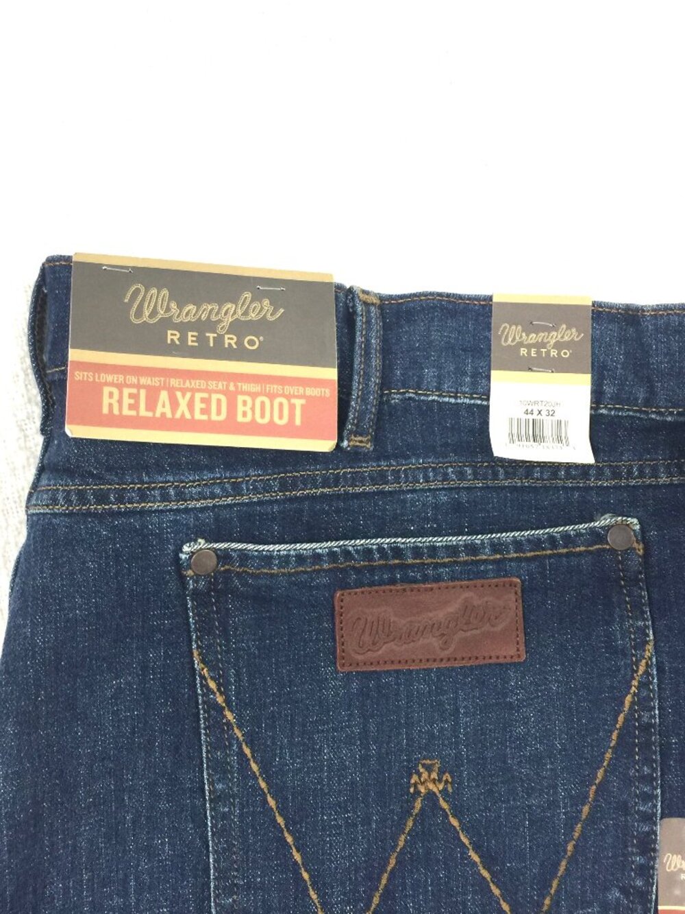 Men’s Wrangler Retro Relaxed Boot Stretch Jeans NWT
